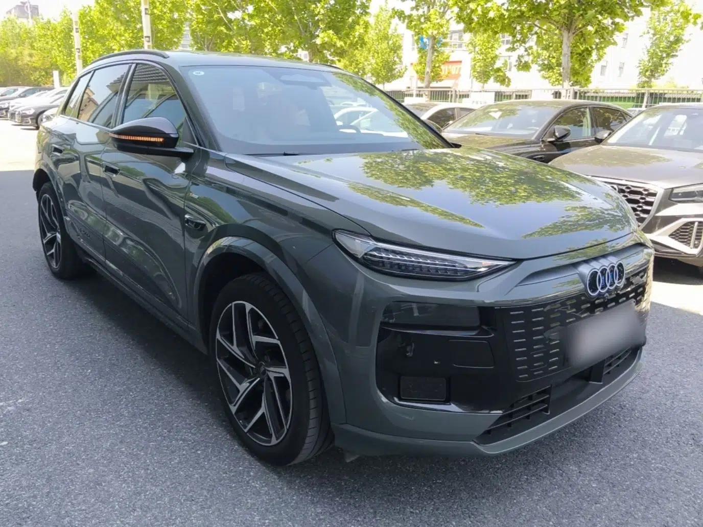 Audi Q6L e-tron 2026 First Launch Navigation Edition — миниатюра 3