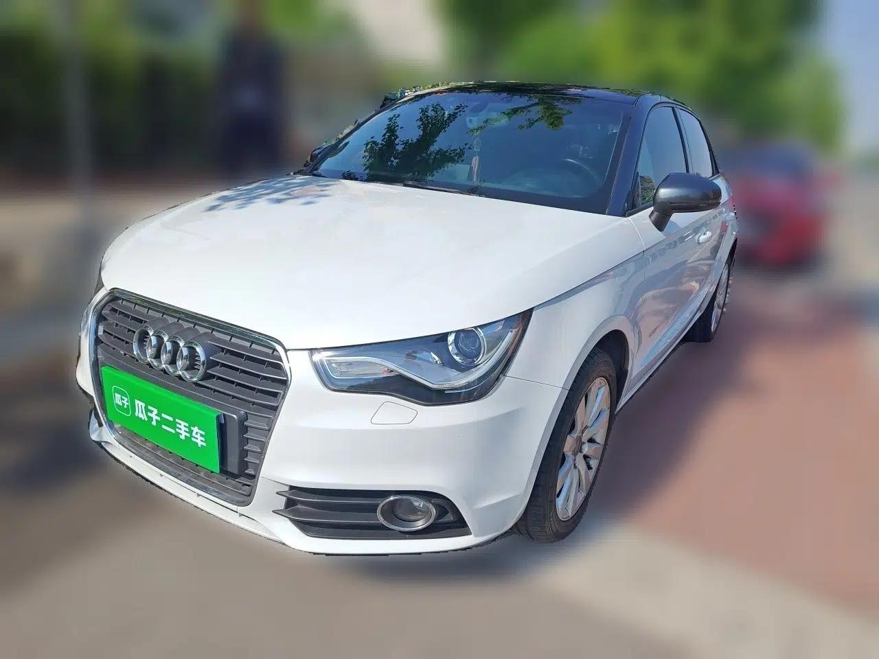 Audi A1 2014 30 TFSI Sportback Comfort Model — миниатюра 1