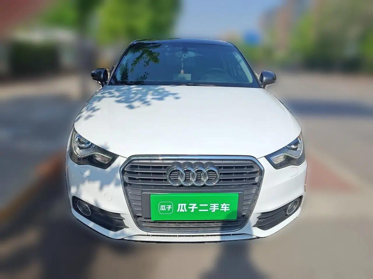 Audi A1 2014 30 TFSI Sportback Comfort Model — миниатюра 2