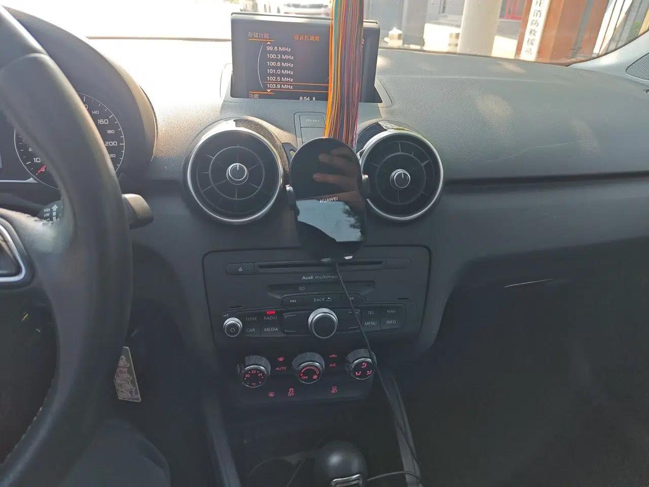 Audi A1 2014 30 TFSI Sportback Comfort Model — миниатюра 14