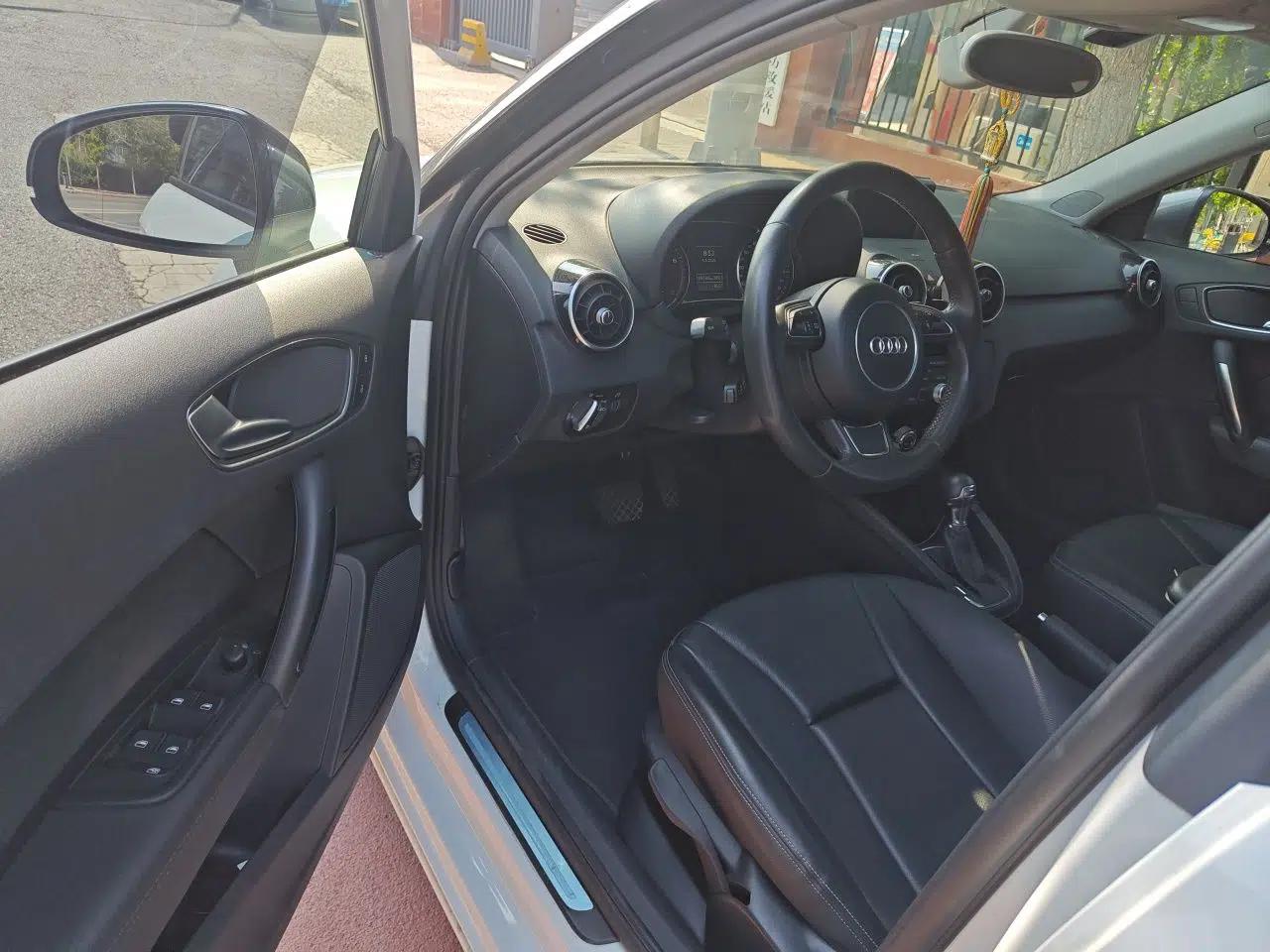 Audi A1 2014 30 TFSI Sportback Comfort Model — миниатюра 17