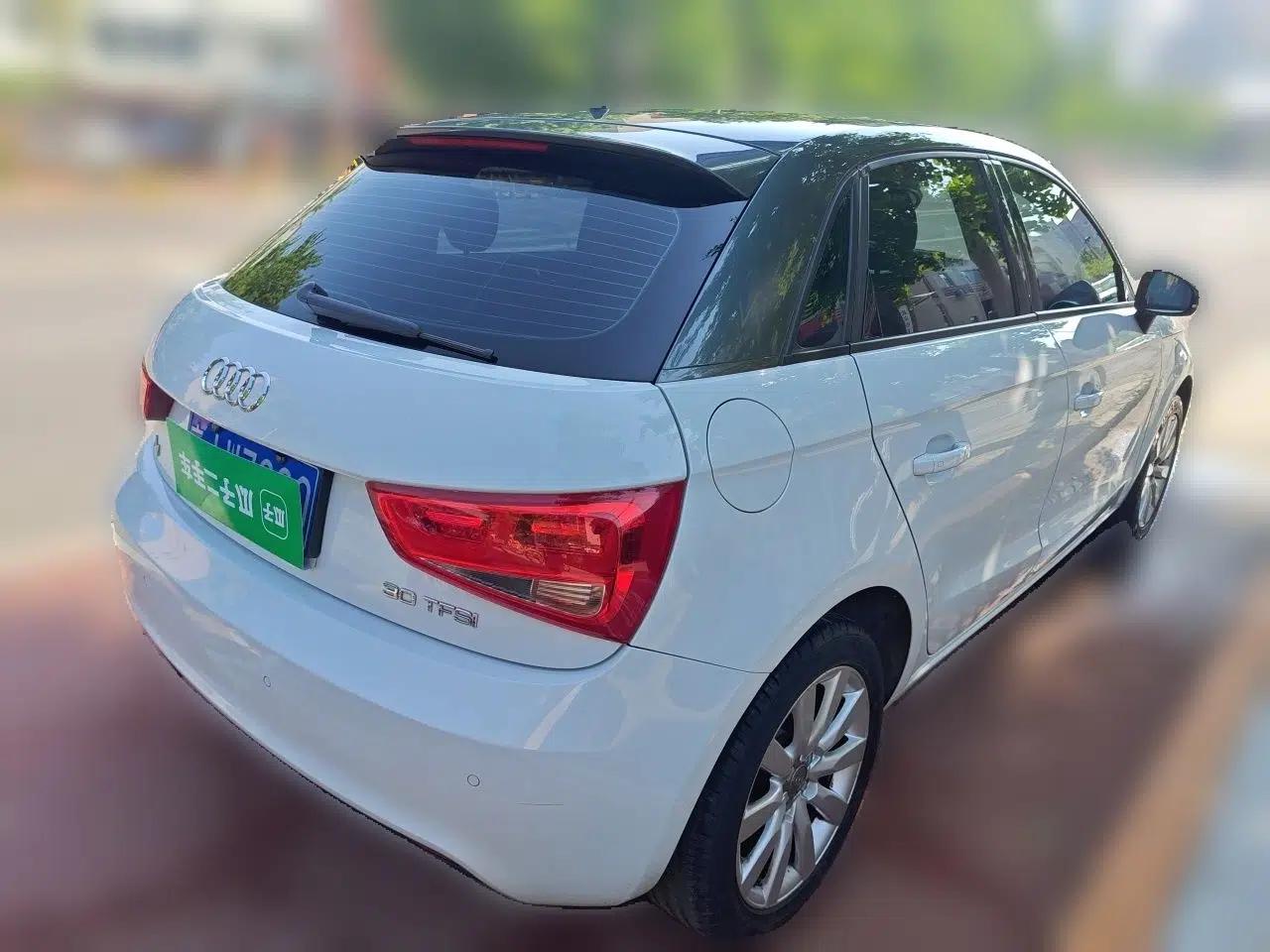 Audi A1 2014 30 TFSI Sportback Comfort Model — миниатюра 6