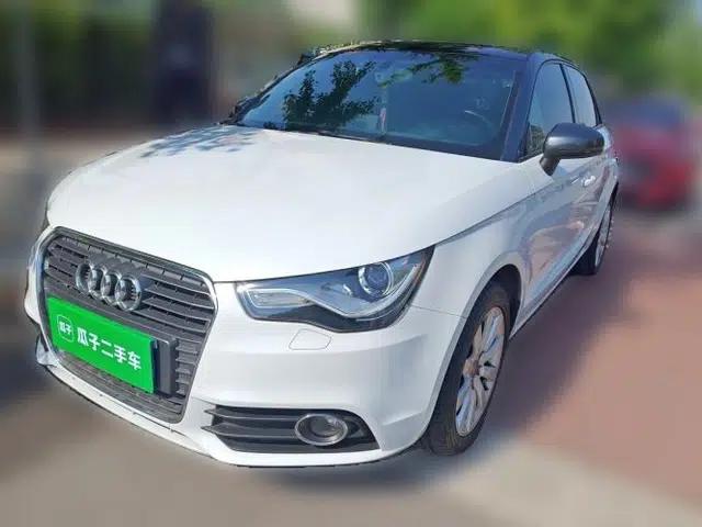 Audi A1 2014 30 TFSI Sportback Comfort Model