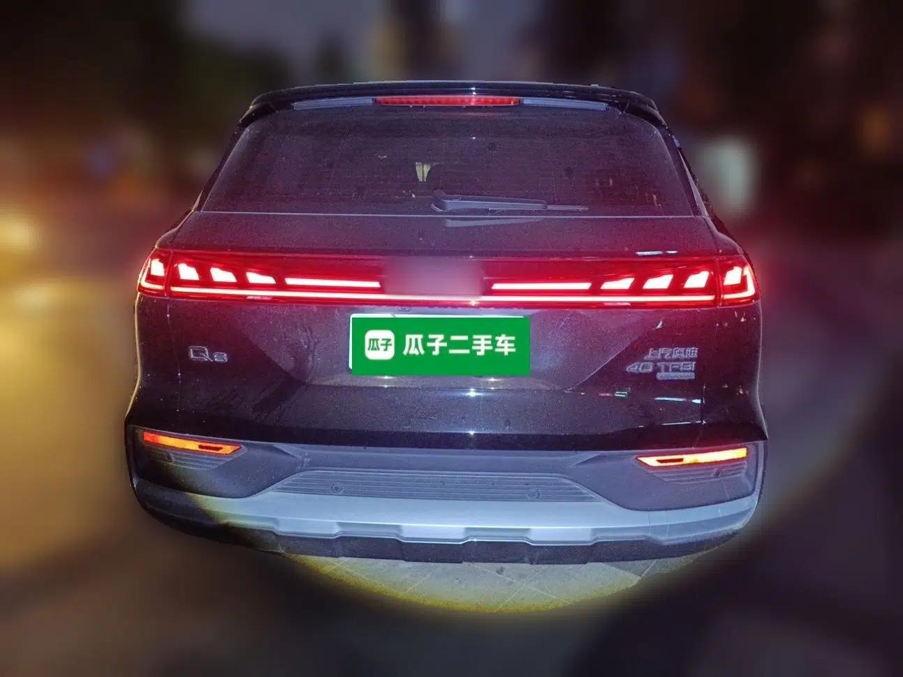 Audi Q6 2025 40 TFSI quattro Commemorative Edition Yulin Package 7 Seats — миниатюра 5