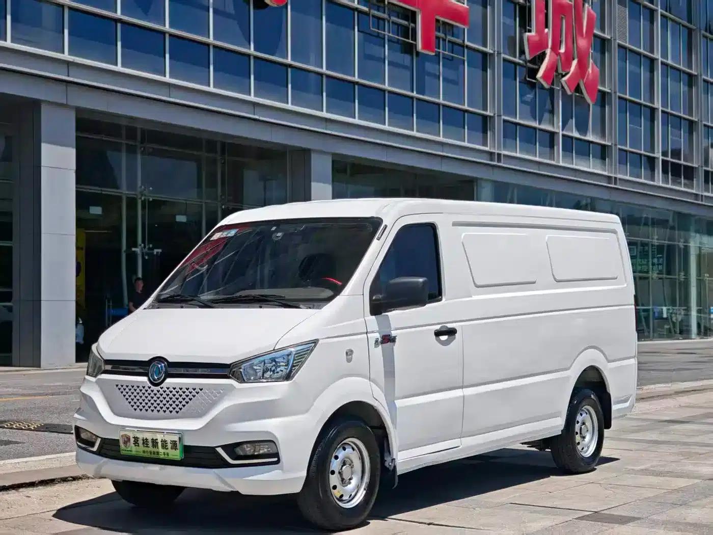 Yufeng EM26 2022 Pure Electric Version — миниатюра 1
