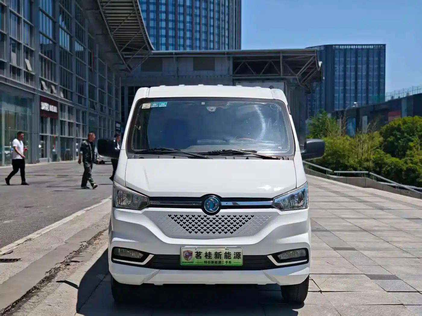 Yufeng EM26 2022 Pure Electric Version — миниатюра 2
