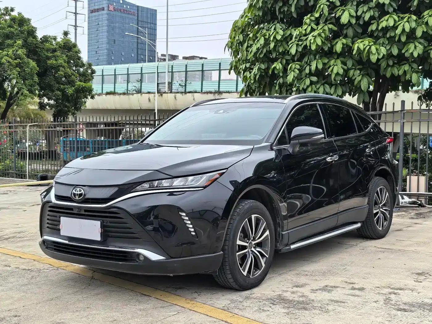 HARRIER 2022 2.0L CVT 2WD Luxury Edition — миниатюра 1