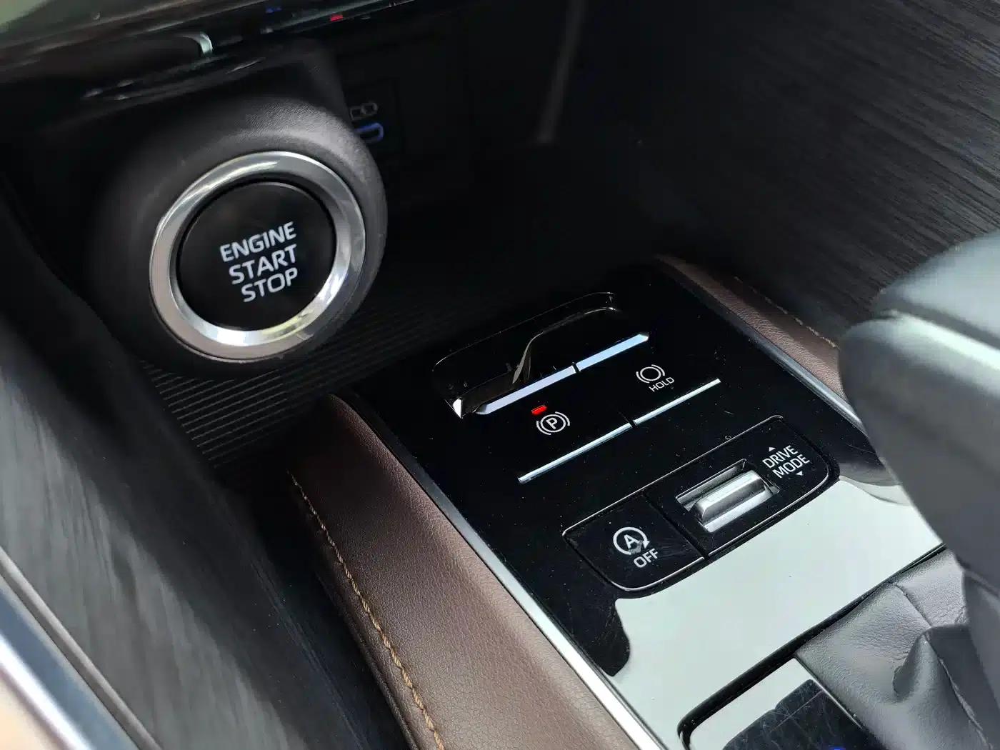 HARRIER 2022 2.0L CVT 2WD Luxury Edition — миниатюра 16