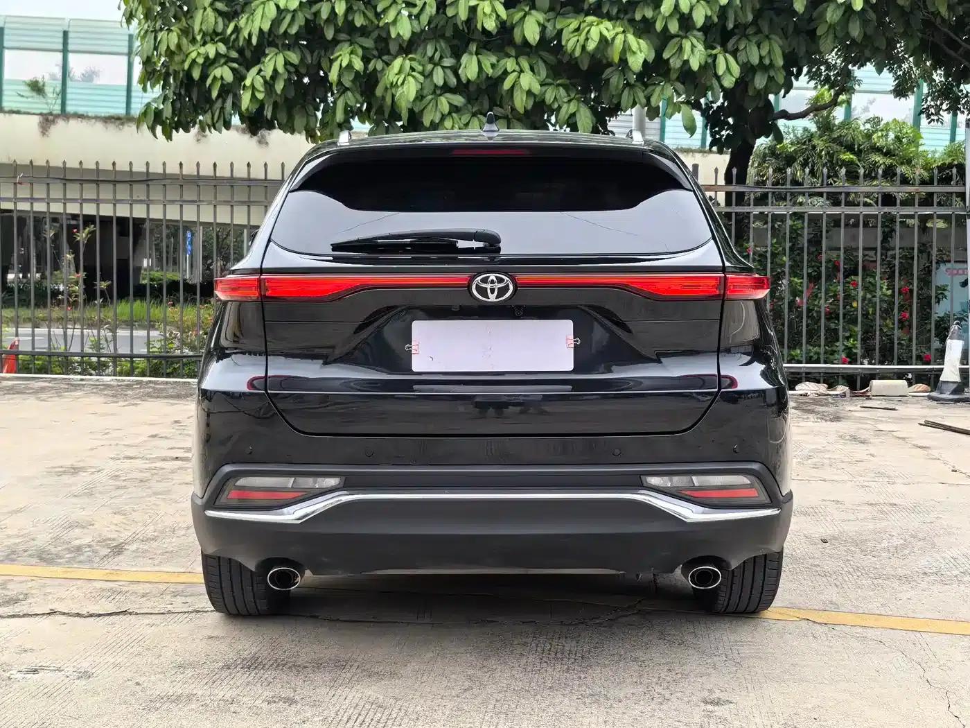 HARRIER 2022 2.0L CVT 2WD Luxury Edition — миниатюра 4