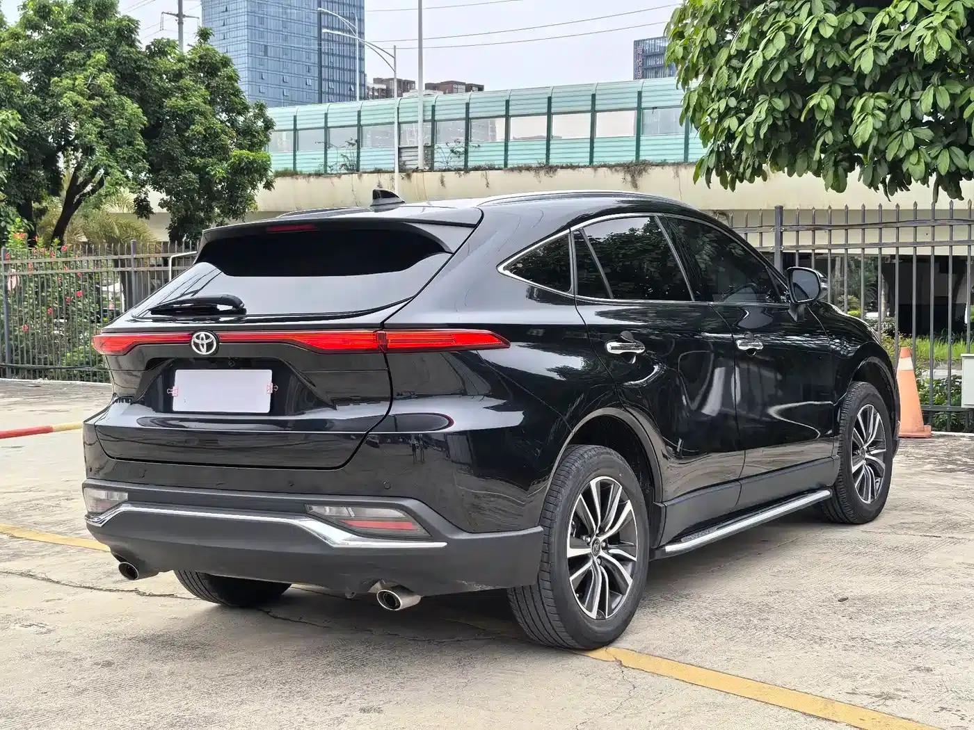 HARRIER 2022 2.0L CVT 2WD Luxury Edition — миниатюра 5