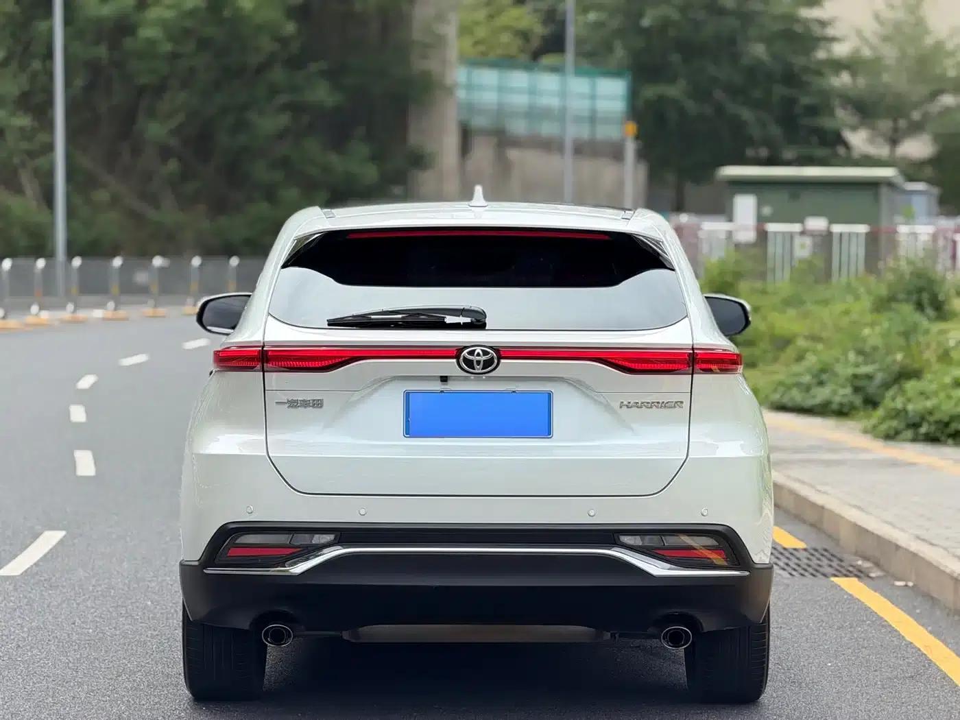 HARRIER 2022 2.0L CVT 2WD Premium Edition — миниатюра 12
