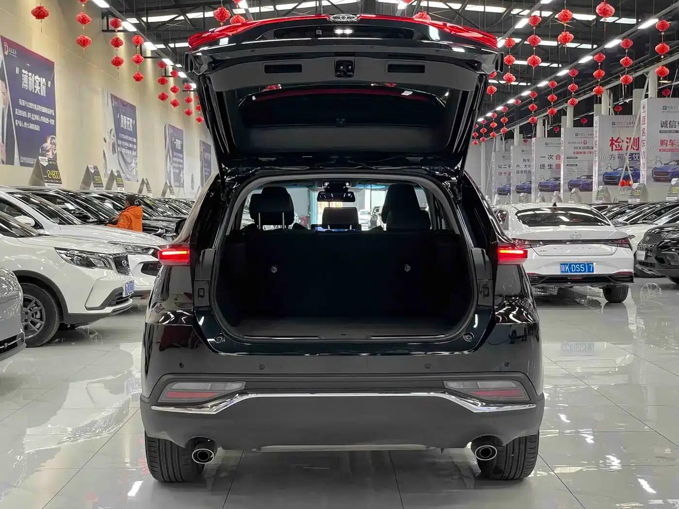 HARRIER 2023 2.0L CVT 2WD Premium Edition — миниатюра 11