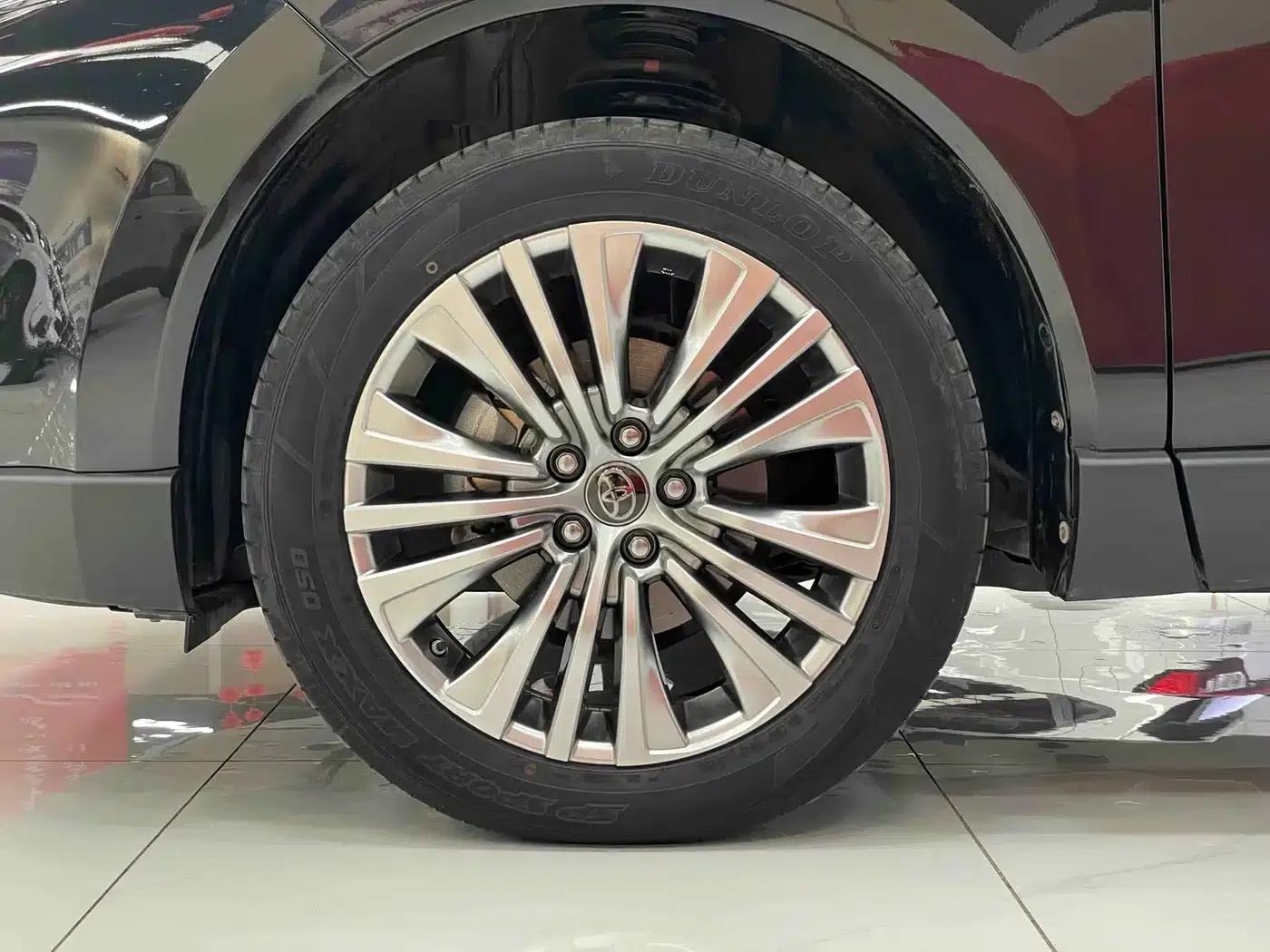 HARRIER 2023 2.0L CVT 2WD Premium Edition — миниатюра 12