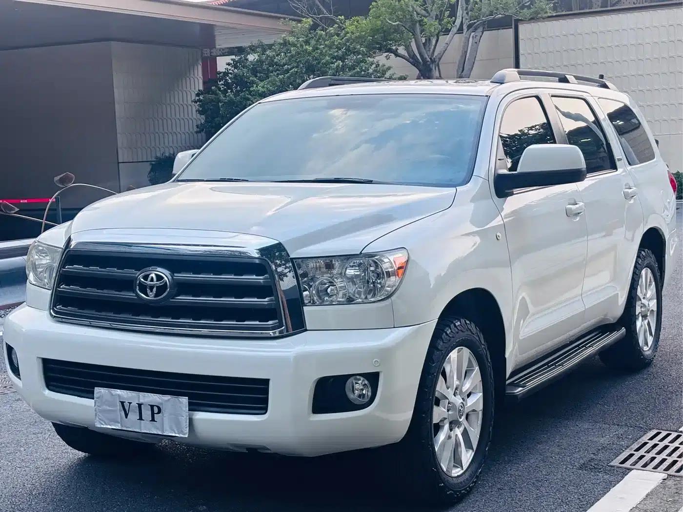 2014 Sequoia 5.7L Automatic — миниатюра 1