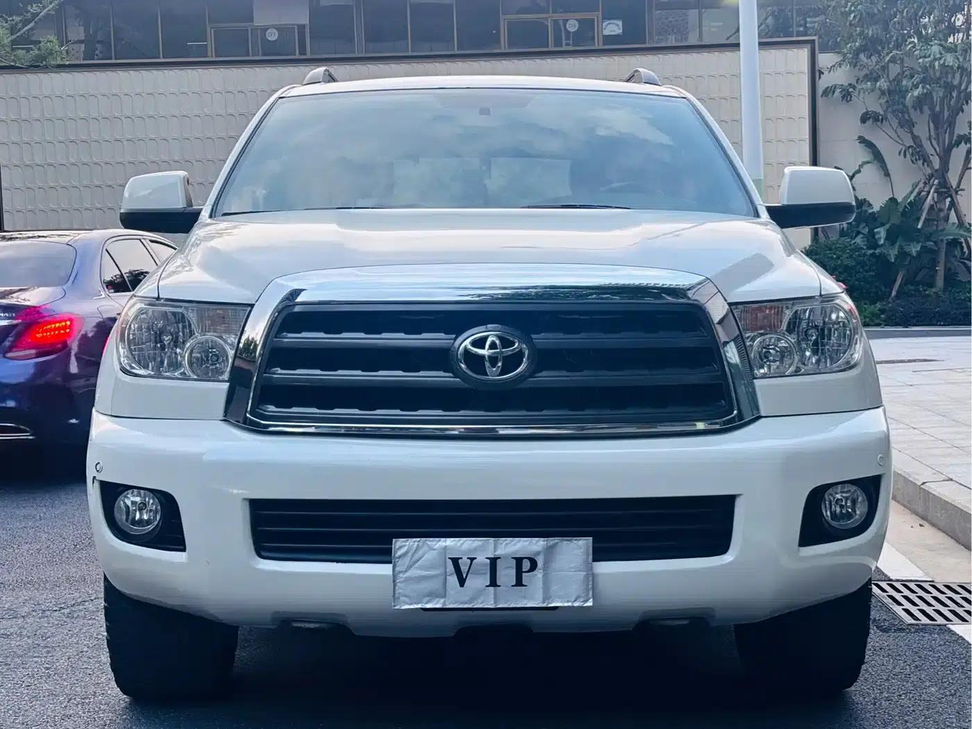 2014 Sequoia 5.7L Automatic — миниатюра 2