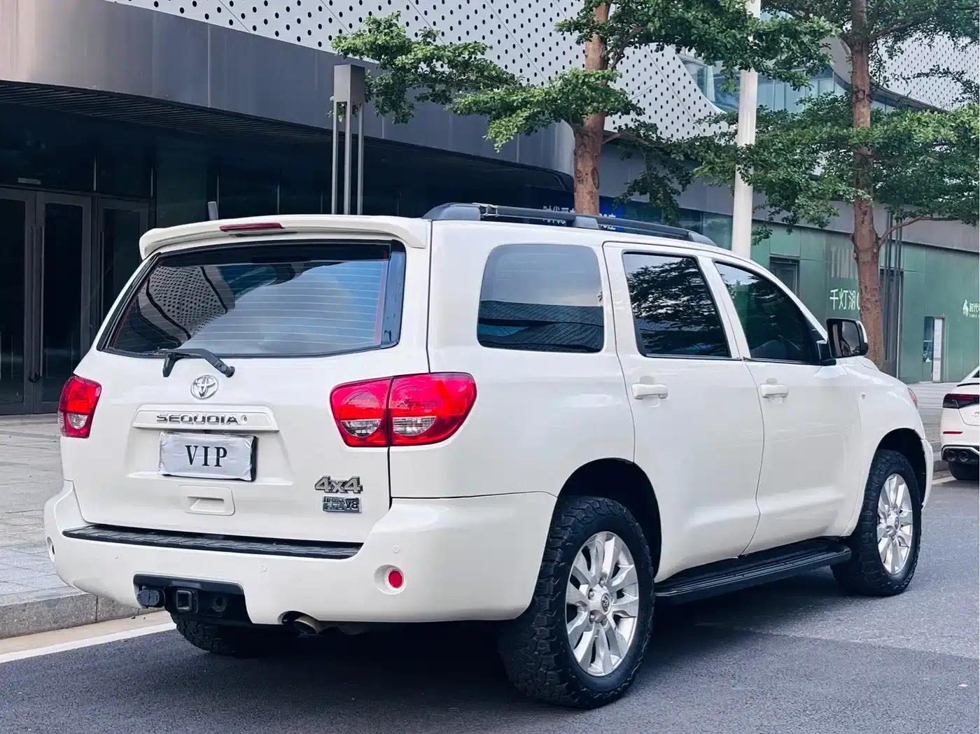 2014 Sequoia 5.7L Automatic — миниатюра 6