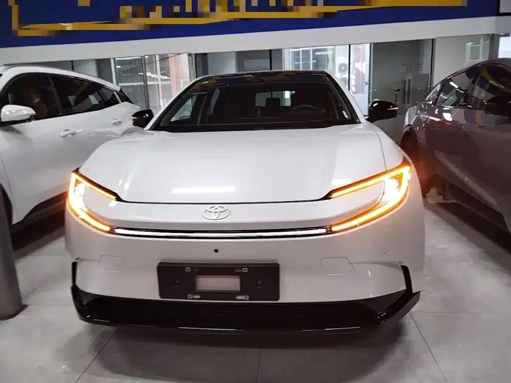 Toyota BZ5 2025 550 PRO — миниатюра 3