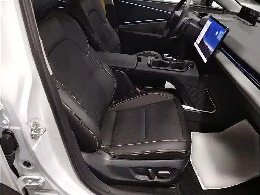 Toyota BZ5 2025 550 PRO — миниатюра 25