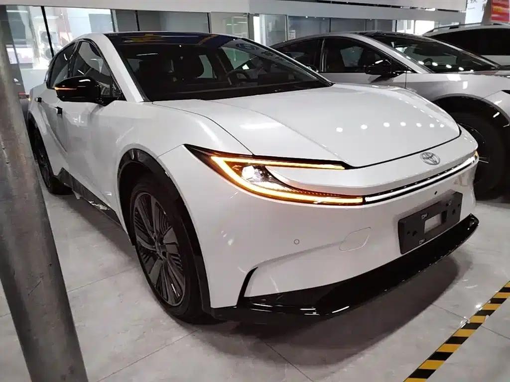 Toyota BZ5 2025 550 PRO — миниатюра 4