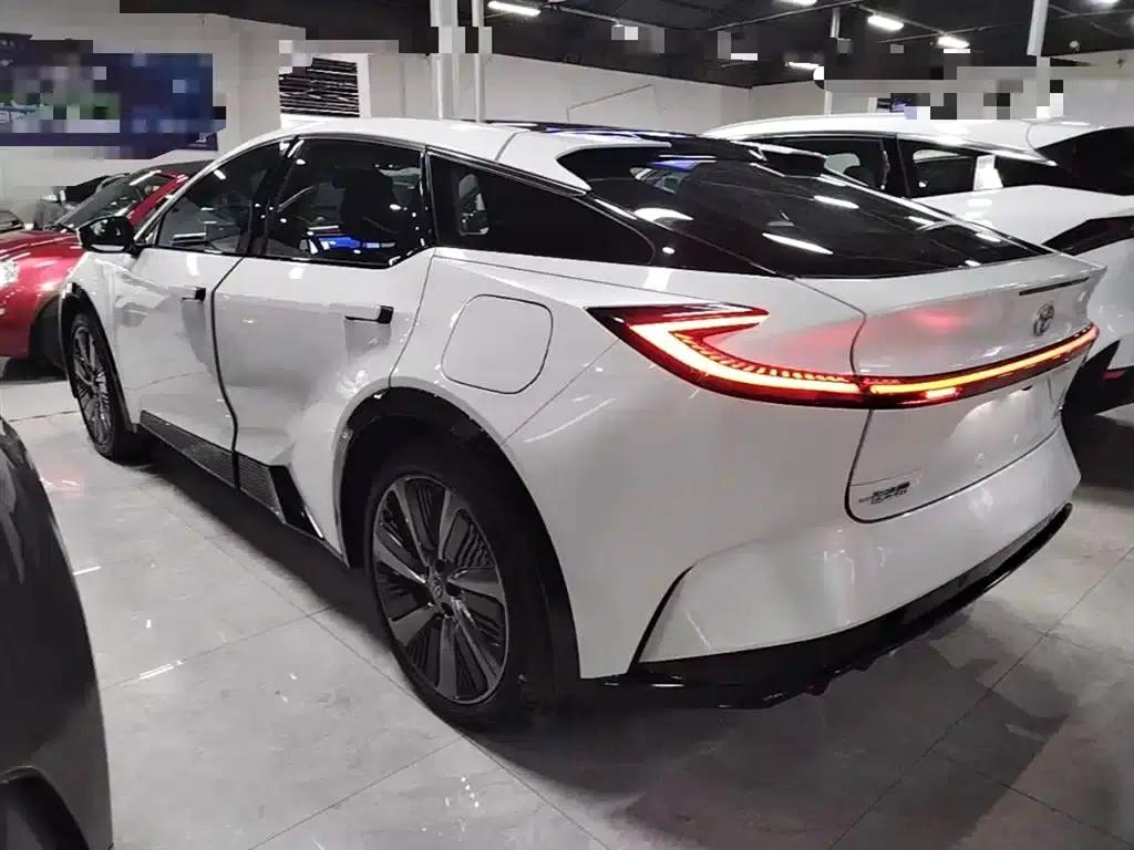 Toyota BZ5 2025 550 PRO — миниатюра 5