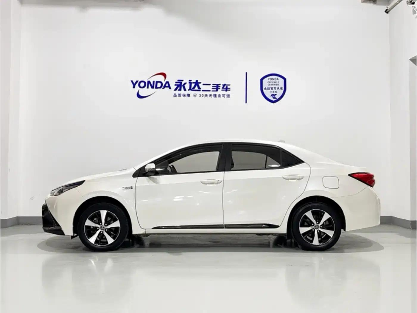 Levin Hybrid E+ 2019 1.8PH GS E-CVT Elite Sunroof Edition — миниатюра 2