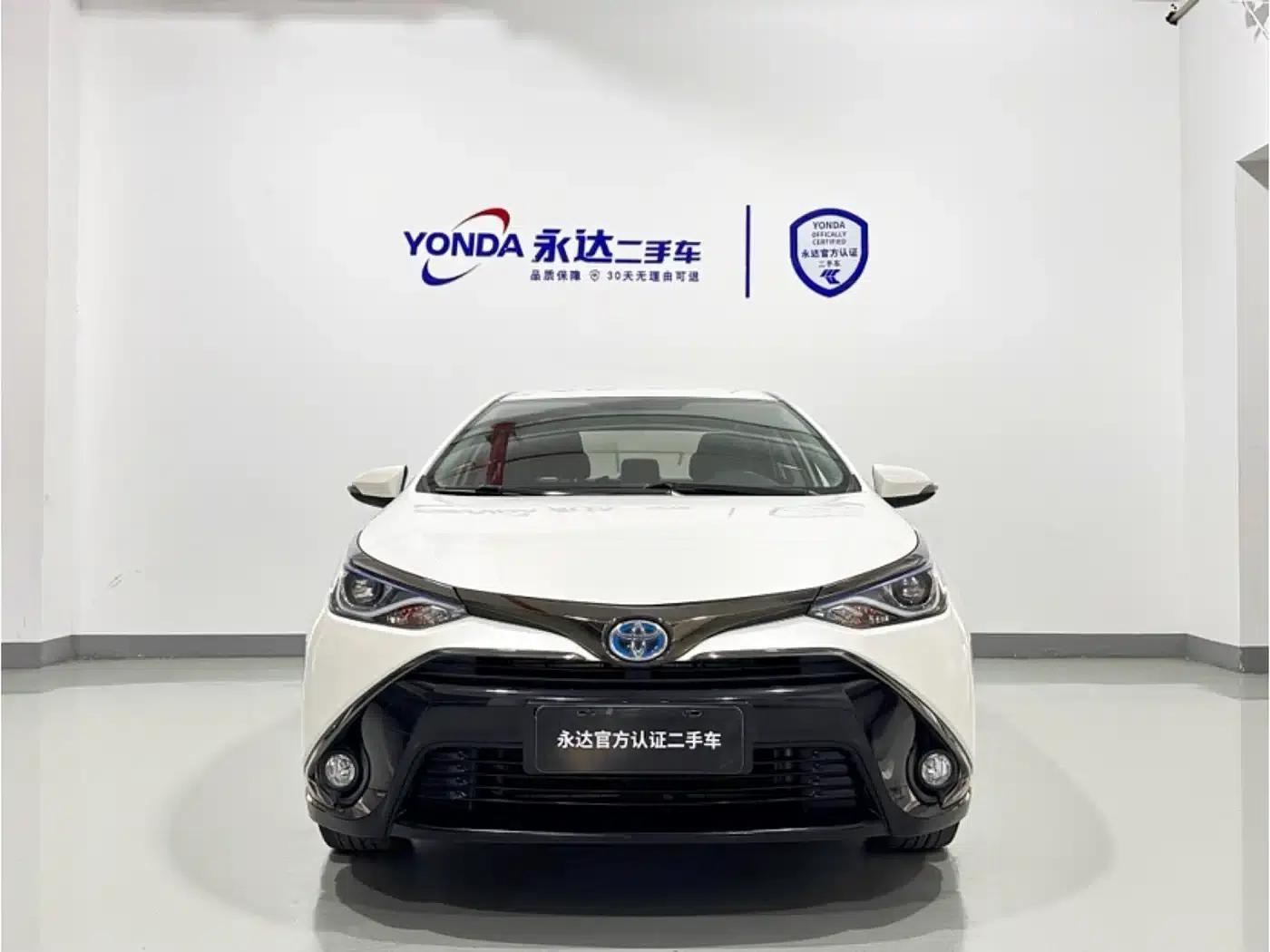 Levin Hybrid E+ 2019 1.8PH GS E-CVT Elite Sunroof Edition — миниатюра 5