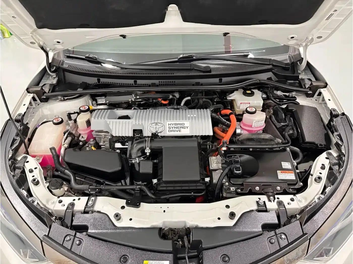 Levin Hybrid E+ 2019 1.8PH GS E-CVT Elite Sunroof Edition — миниатюра 7