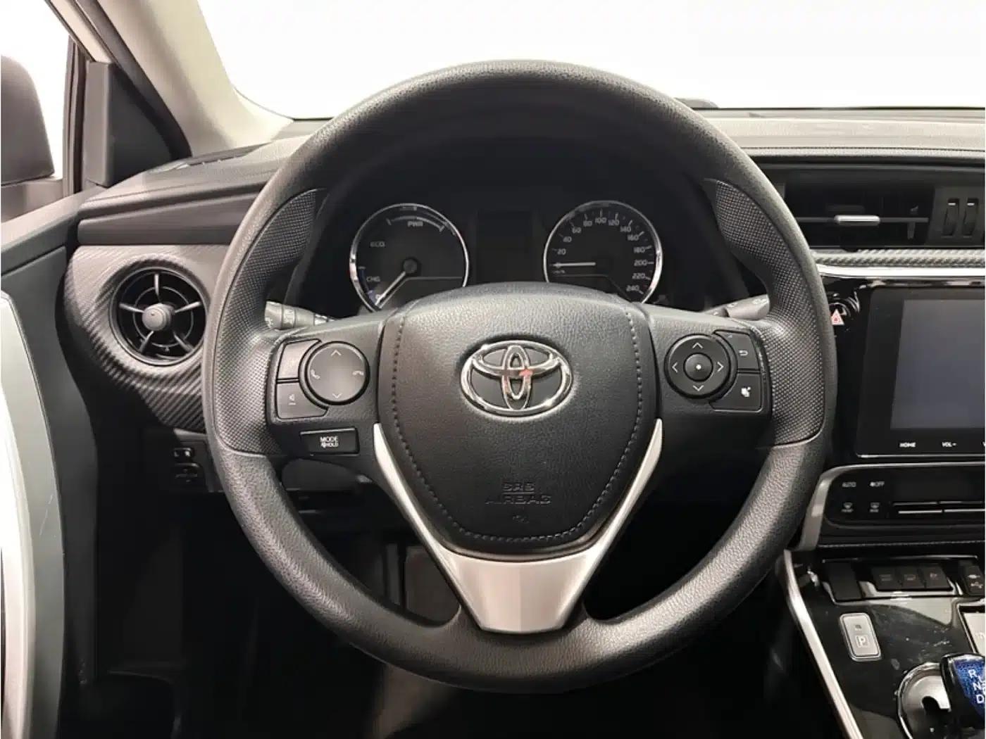 Levin Hybrid E+ 2019 1.8PH GS E-CVT Elite Sunroof Edition — миниатюра 9