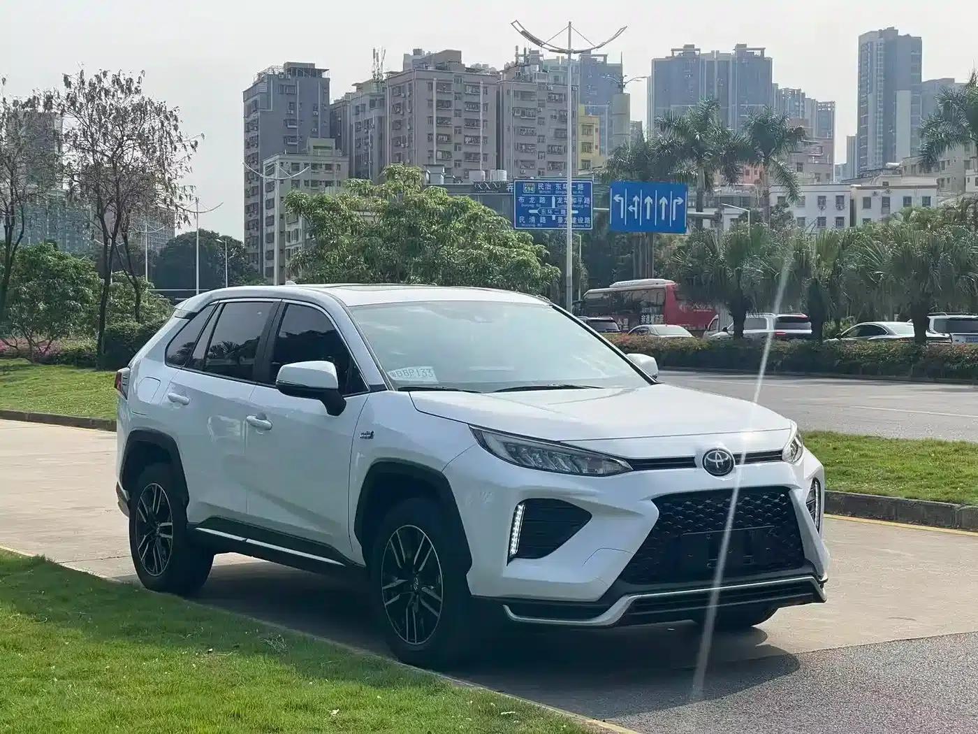 Highlander New Energy 2021 High-Performance Edition 2.5L Two-Wheel Drive Sport Edition — миниатюра 3