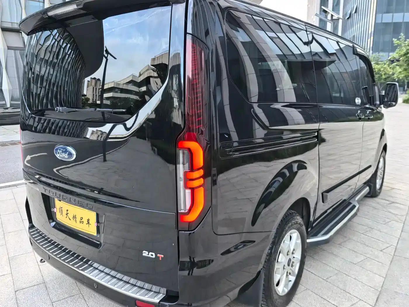 Tourneo 2017 2.0T Automatic Elite Edition — миниатюра 21