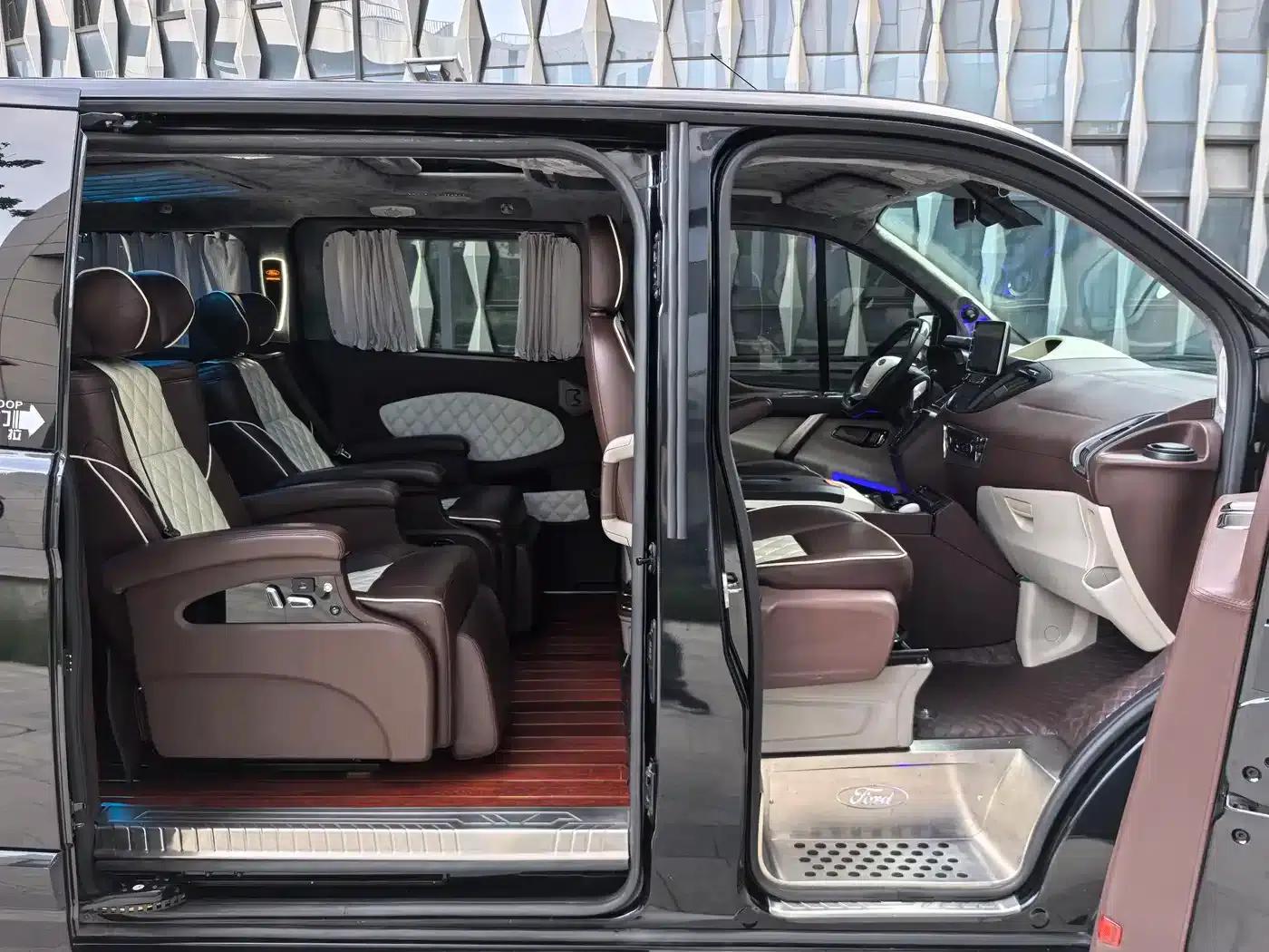 Tourneo 2017 2.0T Automatic Elite Edition — миниатюра 23