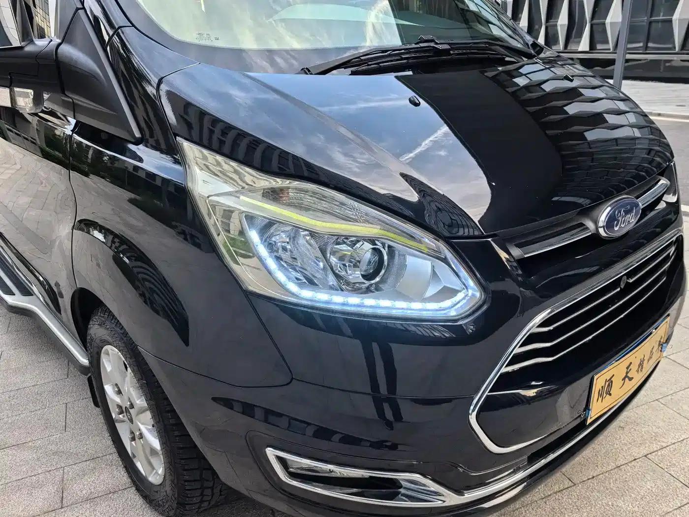 Tourneo 2017 2.0T Automatic Elite Edition — миниатюра 33