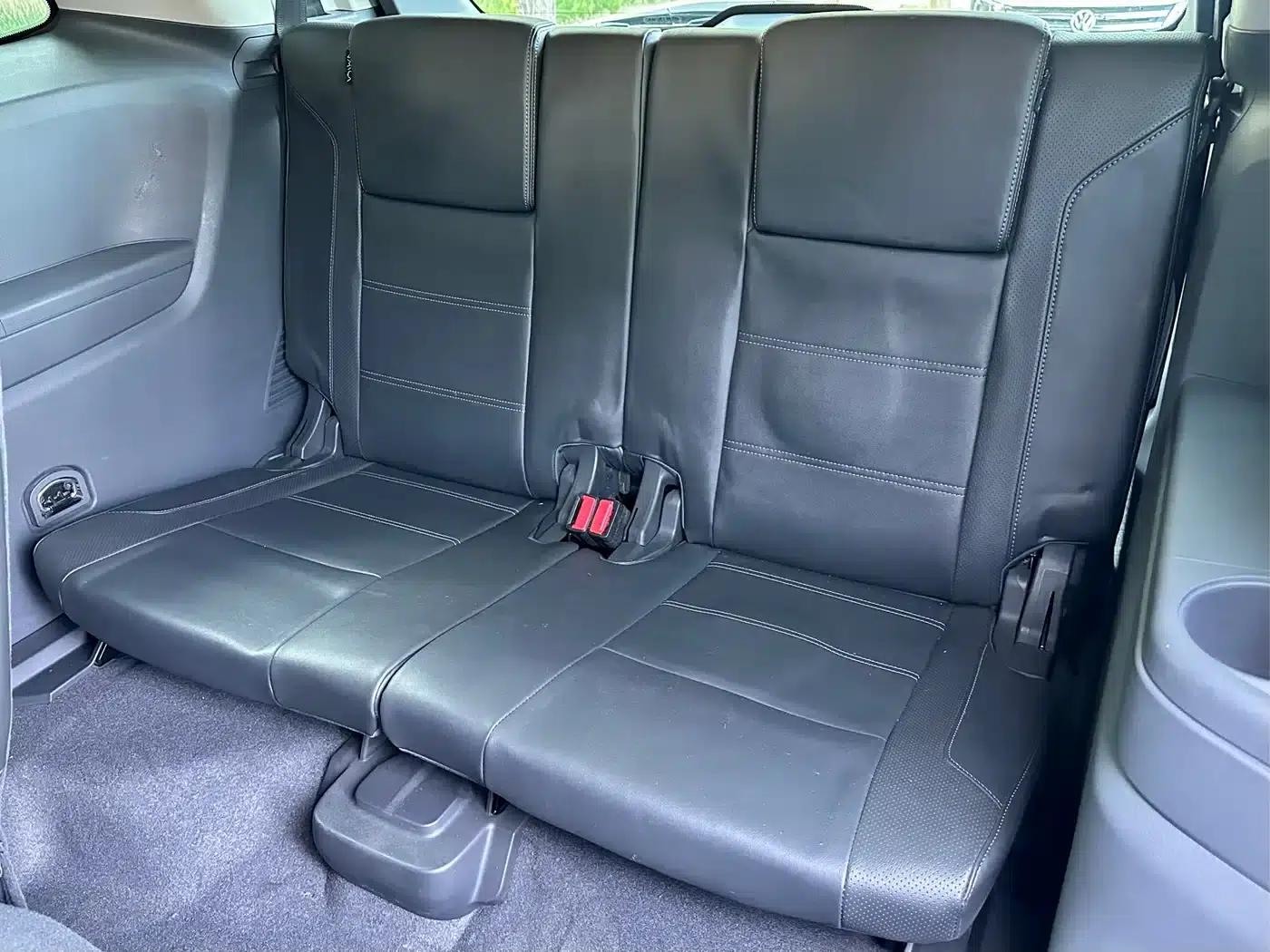 2016 Ford Everest 2.0T Gasoline Automatic 4WD Luxury Edition — миниатюра 14