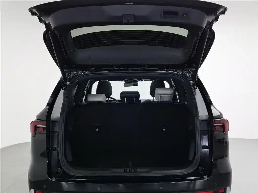 2022 EcoBoost 170 Premium Model (Facelift) — миниатюра 16