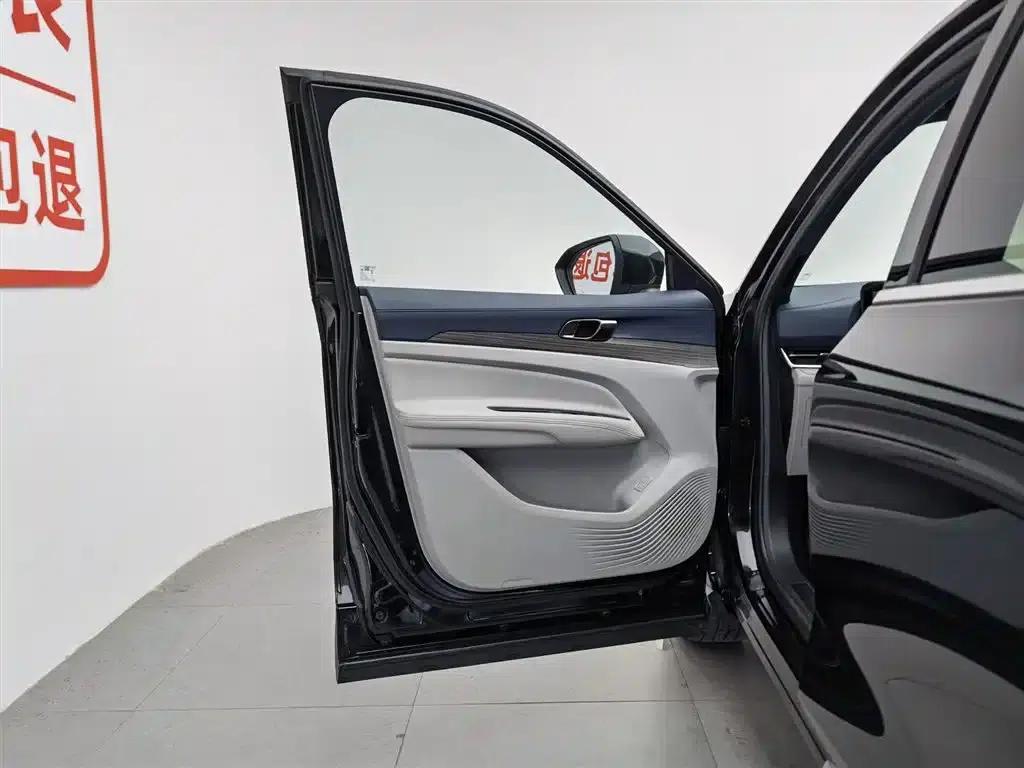 2022 EcoBoost 170 Premium Model (Facelift) — миниатюра 8