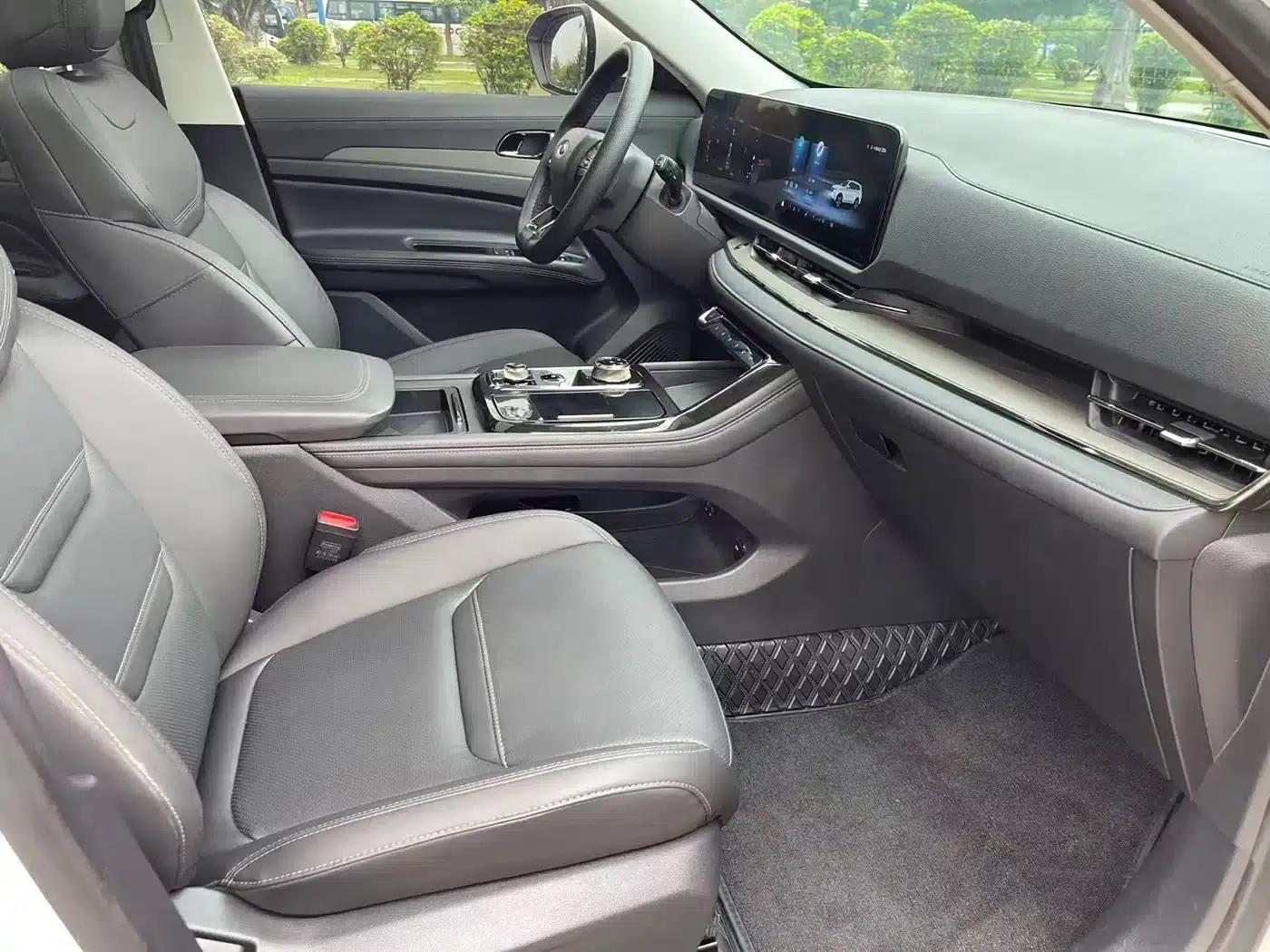2023 EcoBoost 170 Platinum Edition — миниатюра 17