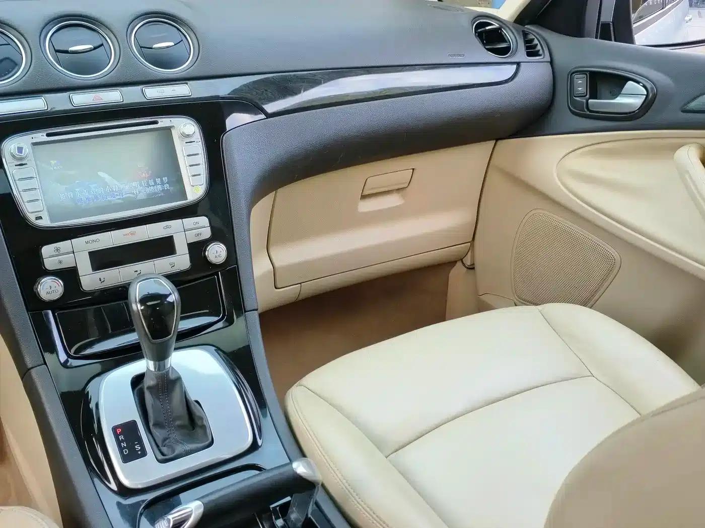 Maxx 2008 2.3L 7-seater Luxury — миниатюра 13