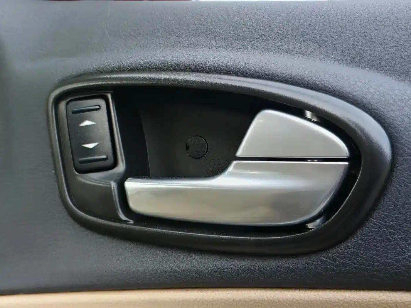 Maxx 2008 2.3L 7-seater Luxury — миниатюра 16