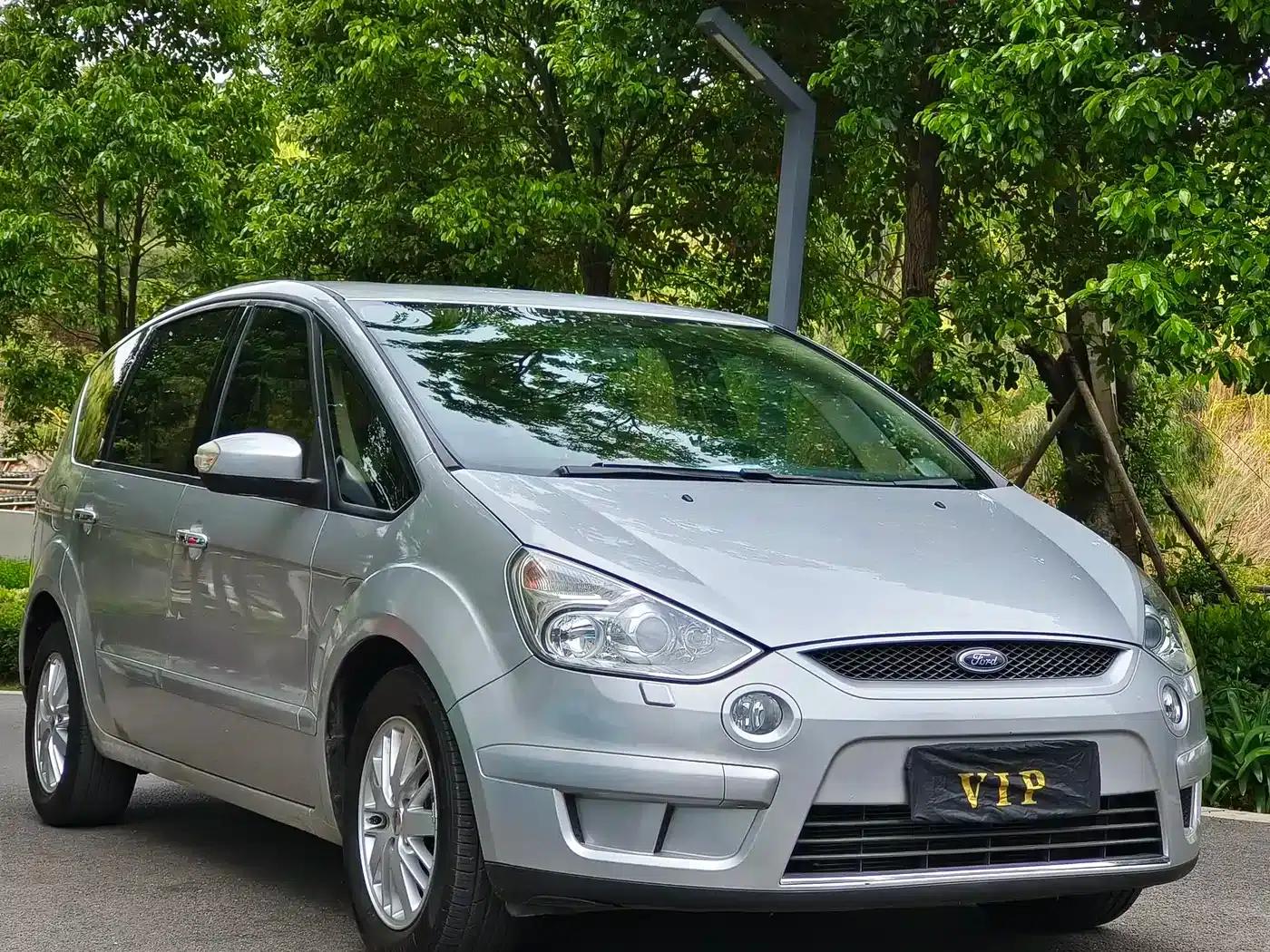 Maxx 2008 2.3L 7-seater Luxury — миниатюра 3