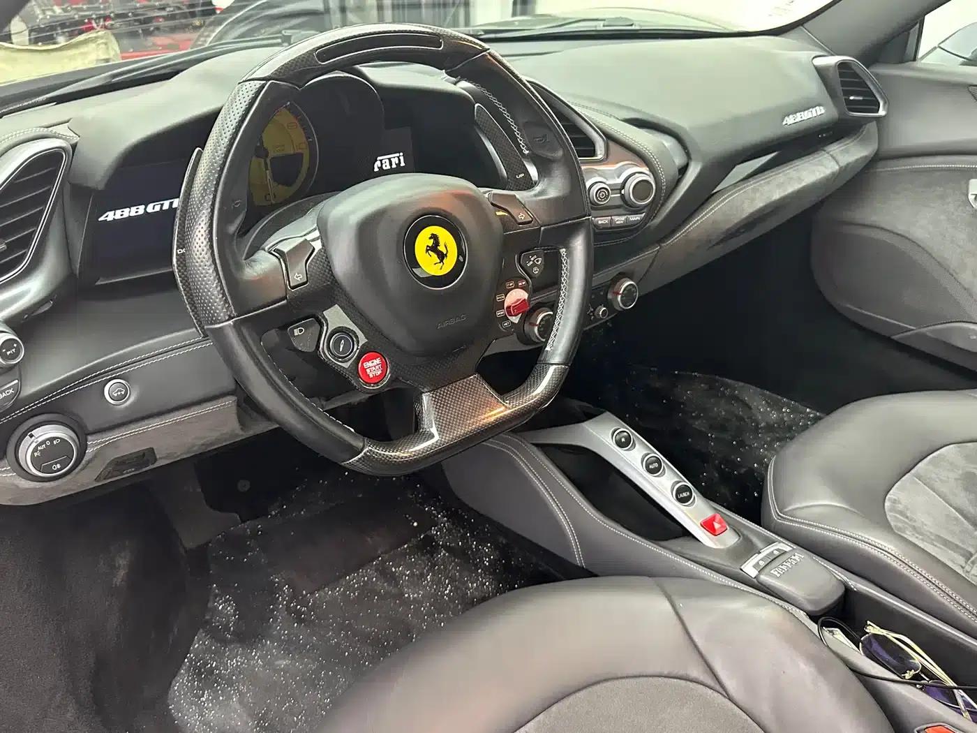 2015 Ferrari 488 GTB — миниатюра 4