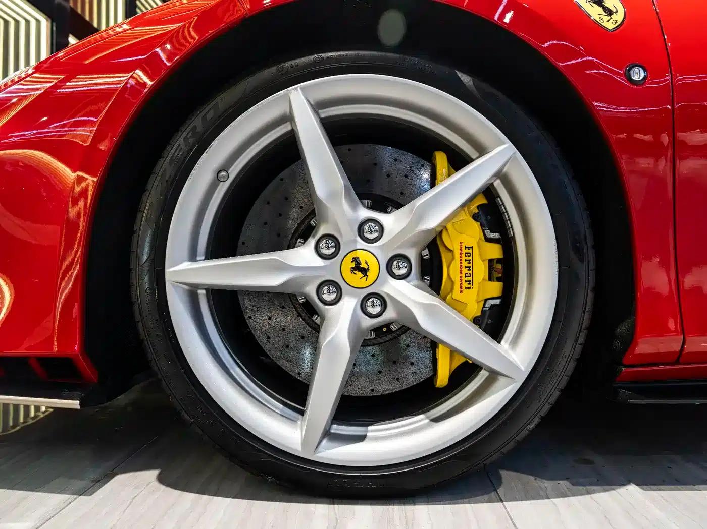 Ferrari F8 Spider 2020 3.9T V8 — миниатюра 10