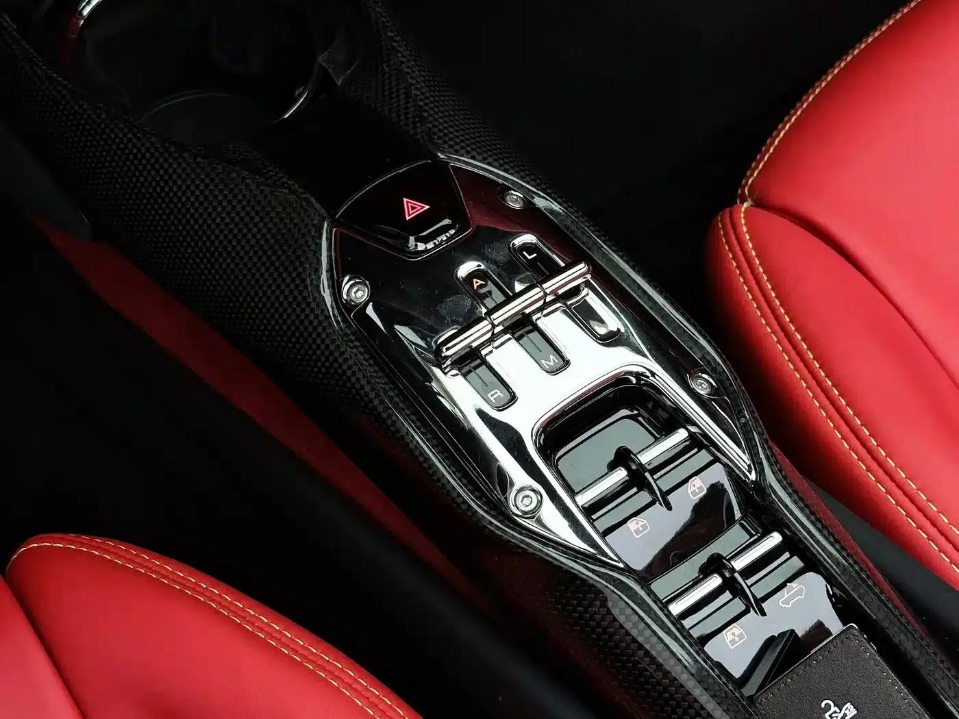 Ferrari 296 2022 3.0T V6 GTS — миниатюра 23