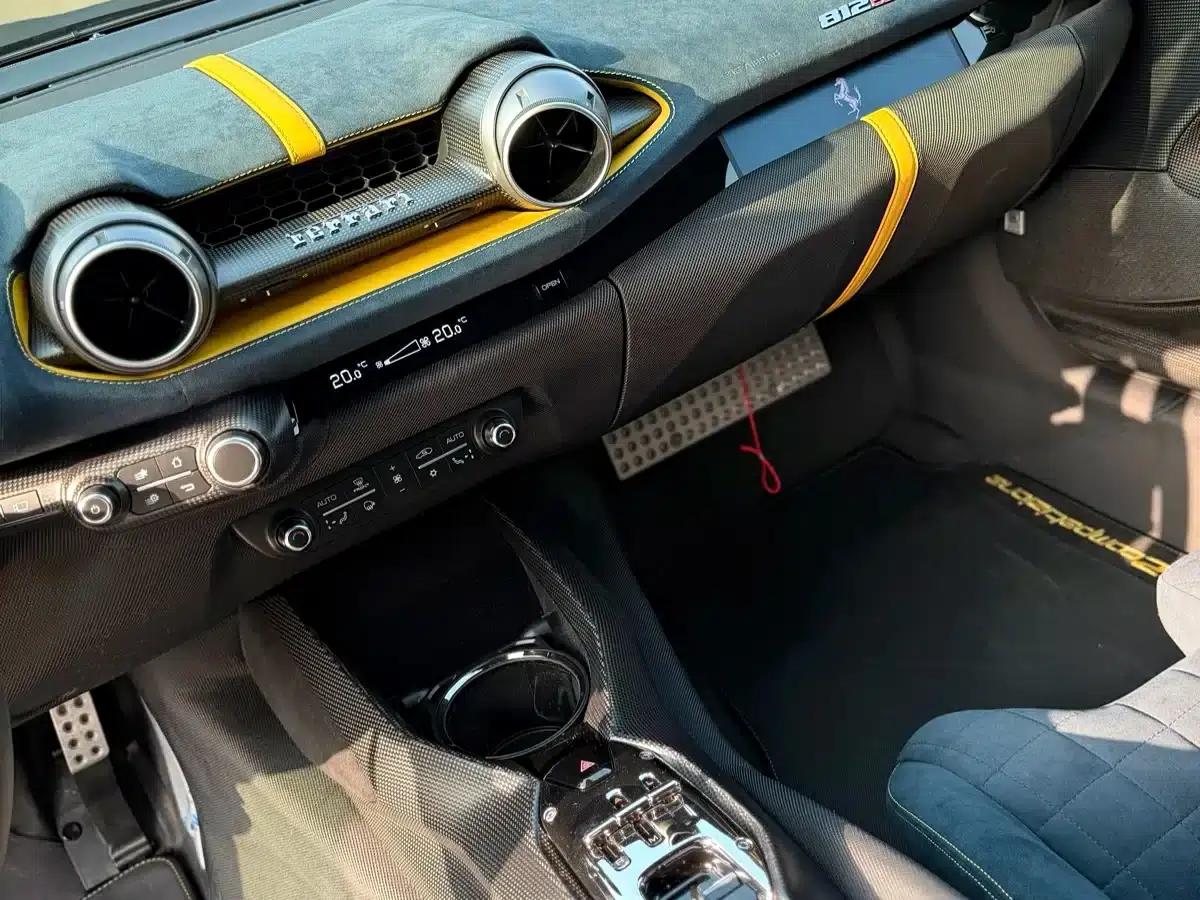 2023 Ferrari 812 Competizione One-Off Custom Edition — миниатюра 18