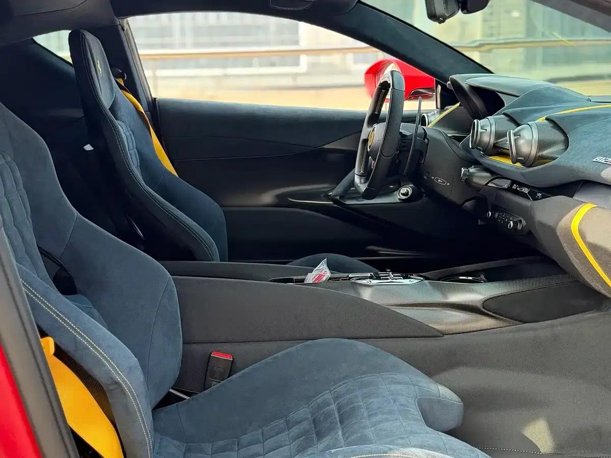 2023 Ferrari 812 Competizione One-Off Custom Edition — миниатюра 21