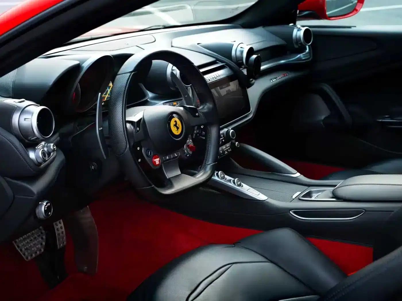 2017 GTC4Lusso 3.9T V8 — миниатюра 5