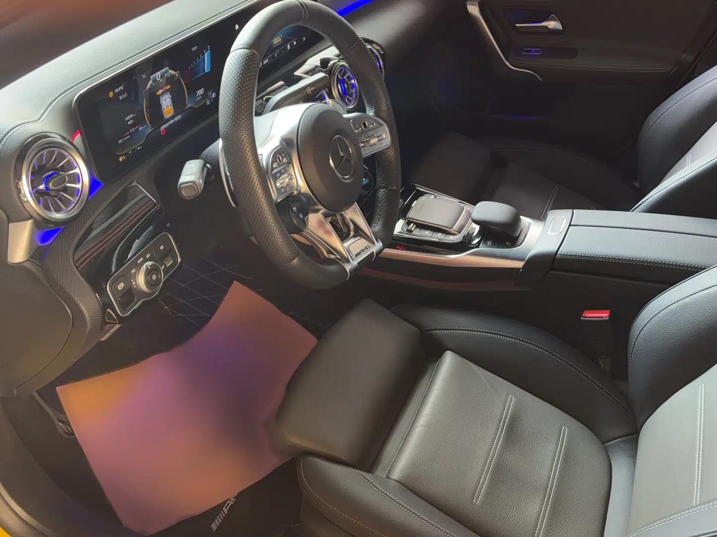 Mercedes-Benz CLA AMG 2022 AMG CLA 35 4MATIC — миниатюра 11