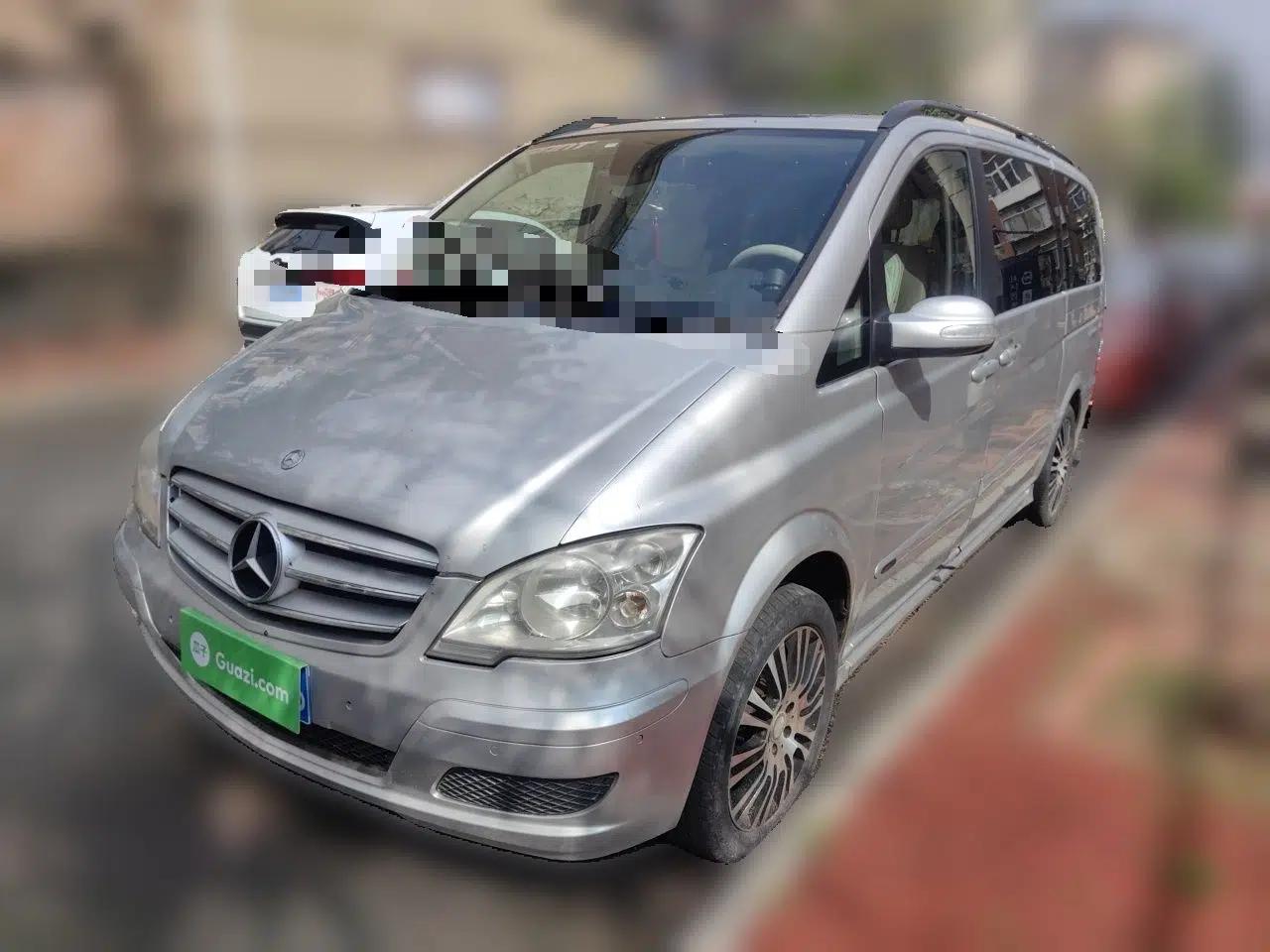 Mercedes-Benz Viano 2011 2.5L Prestige Edition — миниатюра 1