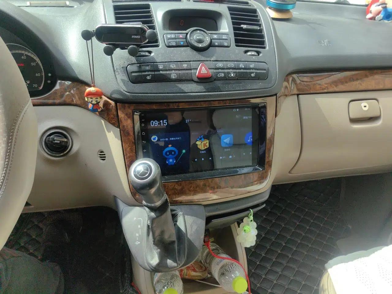 Mercedes-Benz Viano 2011 2.5L Prestige Edition — миниатюра 14