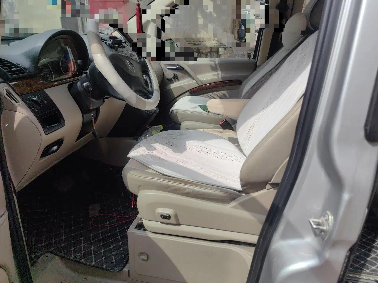 Mercedes-Benz Viano 2011 2.5L Prestige Edition — миниатюра 16