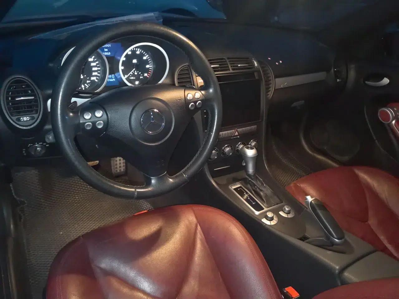 Mercedes-Benz SLK-Class  — миниатюра 10